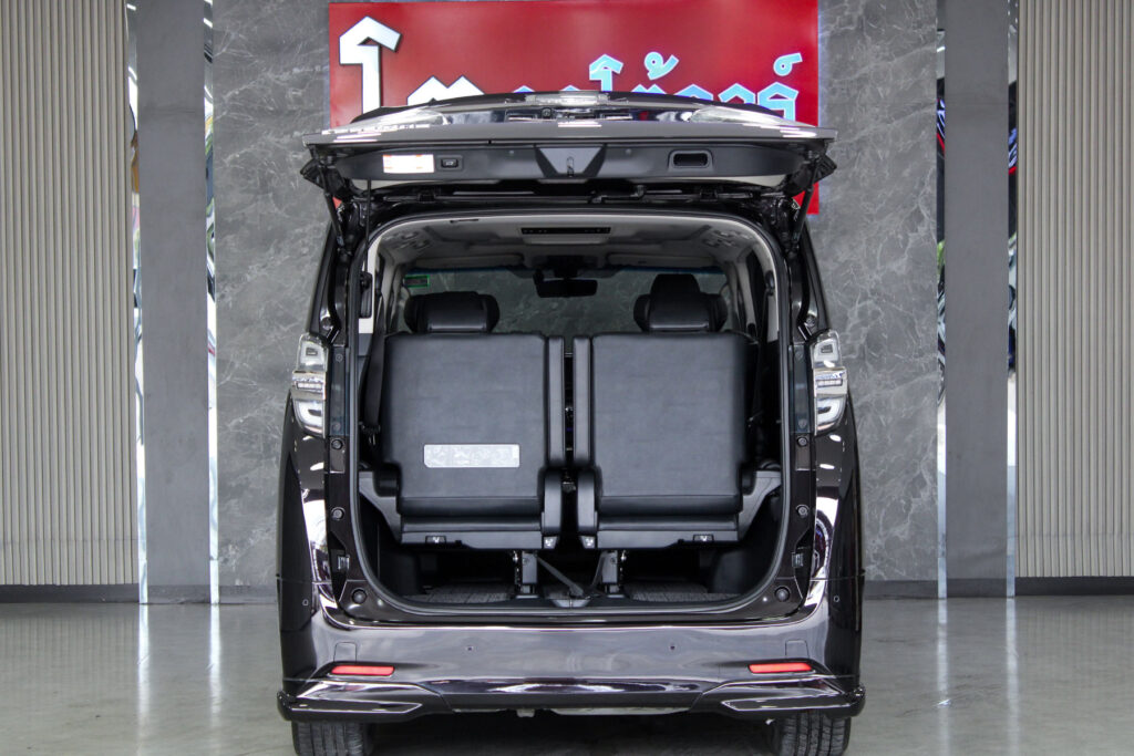 Toyota Vellfire 2.5 V MNC 2019 [ECBJ]