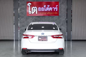 TOYOTA Camry 2.5 Hybrid Premium Luxury 2022 [EIE]