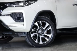 Toyota Fortuner 2.4 Commander 2WD 2022 [GAEG]