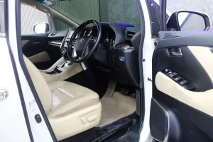 Toyota Alphard 2.5 Hybrid MNC 2018 [HGFF]