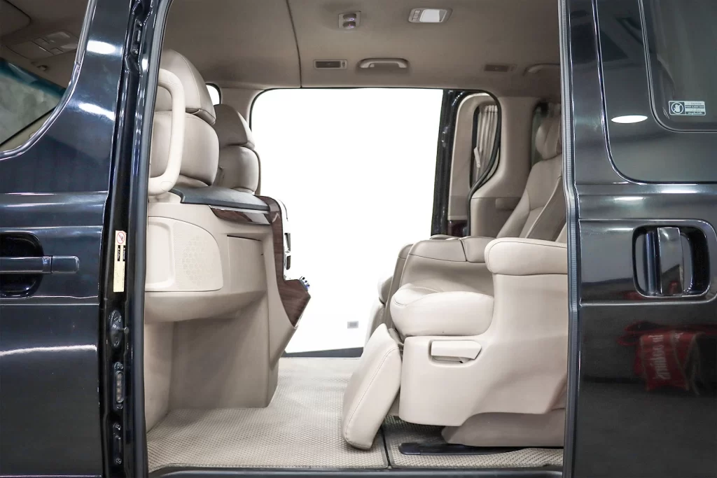 Hyundai Grand Starex 2.5 VIP 2019 [CCAF]