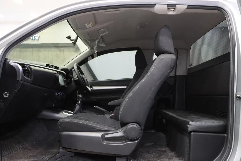 Toyota Revo 2.4 Mid Smart Cab Z Edition 2022 [EEDF]